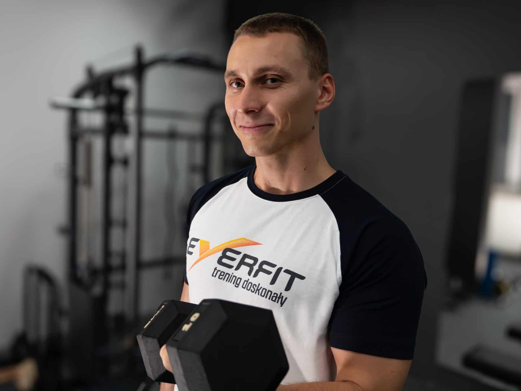 Trener Everfit podczas sesji